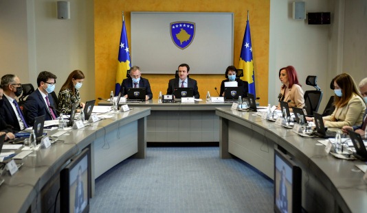 Qeveria e Kosoves vendos masa ndaj disa produkteve serbe